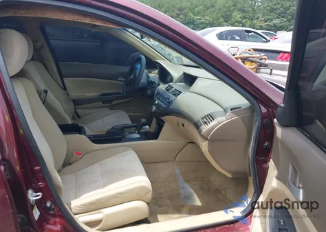 2010 Honda Accord 2.4 Lx z USA, uszkodzony, nr VIN 1HGCP2F37AA020054